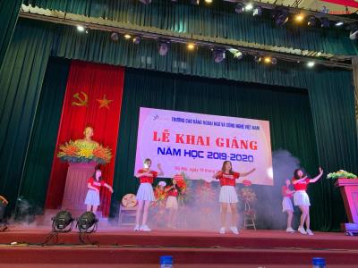 Lễ khai giảng và chào mừng ngày nhà giáo Việt Nam