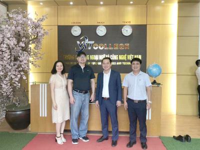 Trường Cao đẳng ngoại ngữ và Công nghệ Việt Nam chào đón Giám đốc trung tâm quan hệ quốc tế Đại học Vân Nam – Trung Quốc